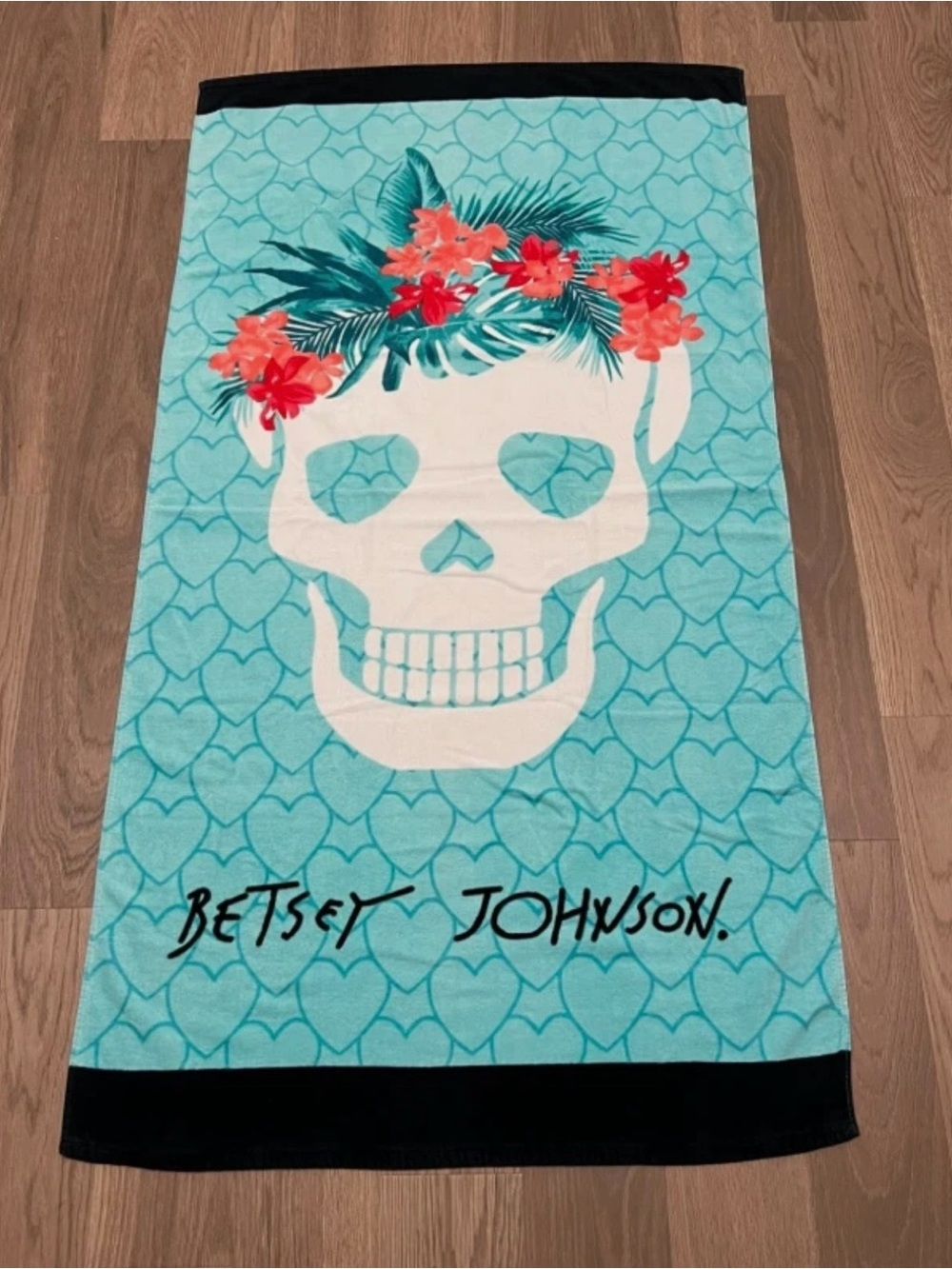 BETSEY JOHNSON Beach Towel Skull Skeleton Floral Flowers 2018 Blue Black Pool
